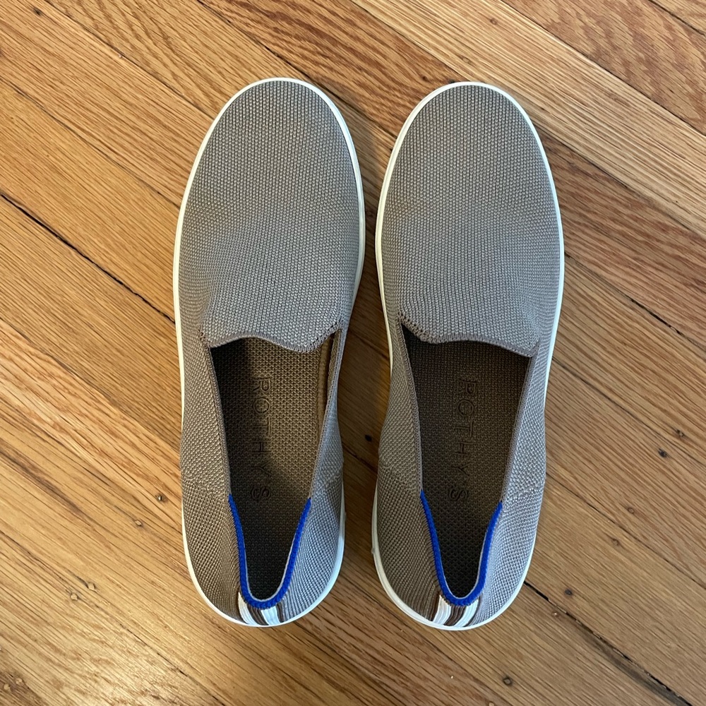 Rothy’s slip-on sneaker latte size 8.5
